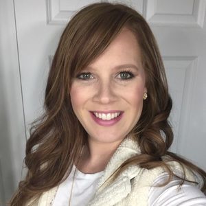 Meet your Posher, Alaina